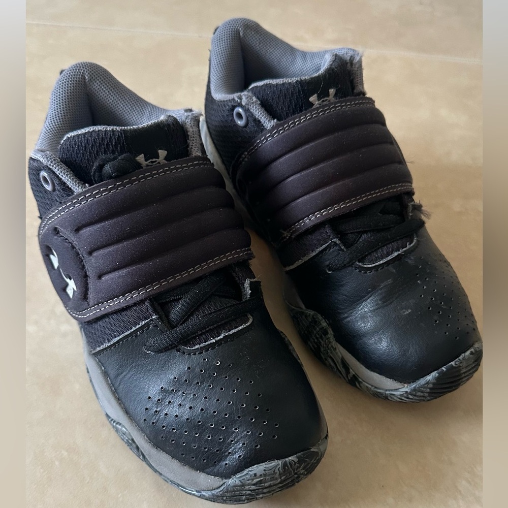 Under Armour Black basketball Sneakers